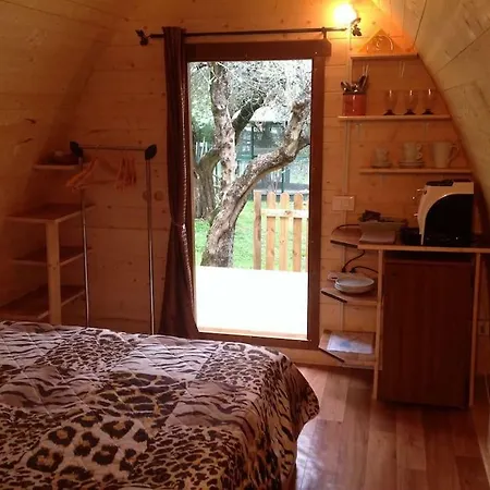 Bed & Breakfast Igloo Mobil Soiano Del Lago