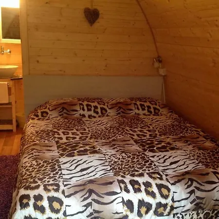 Igloo Mobil Bed & Breakfast Soiano Del Lago